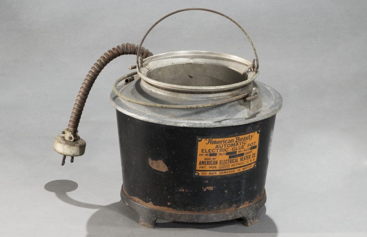 American Beauty Automatic Electric Glue Pot, 1932-1940