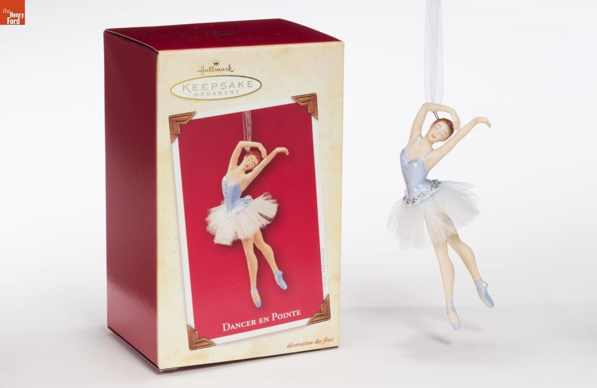Hallmark "Dancer En Pointe" Christmas Ornament, 2004