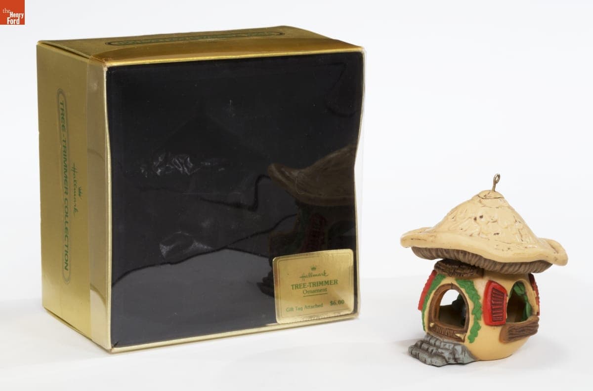 Hallmark "Animal Home" Christmas Ornament, 1978