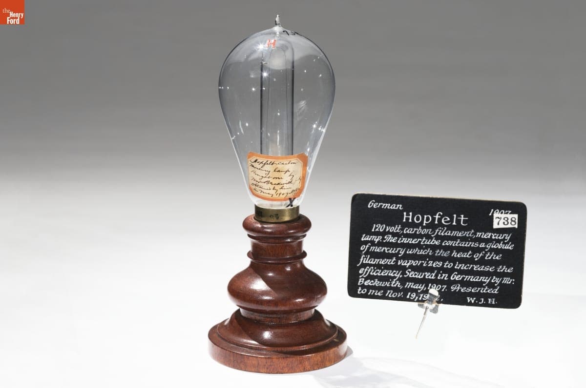 Hopfelt Carbon Filament Lamp, 1907