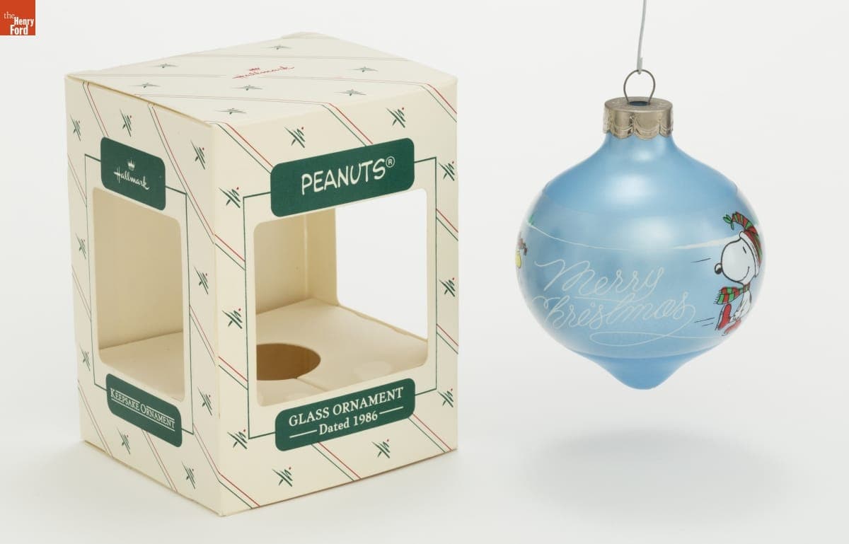 Hallmark "Peanuts" Christmas Ornament, 1986