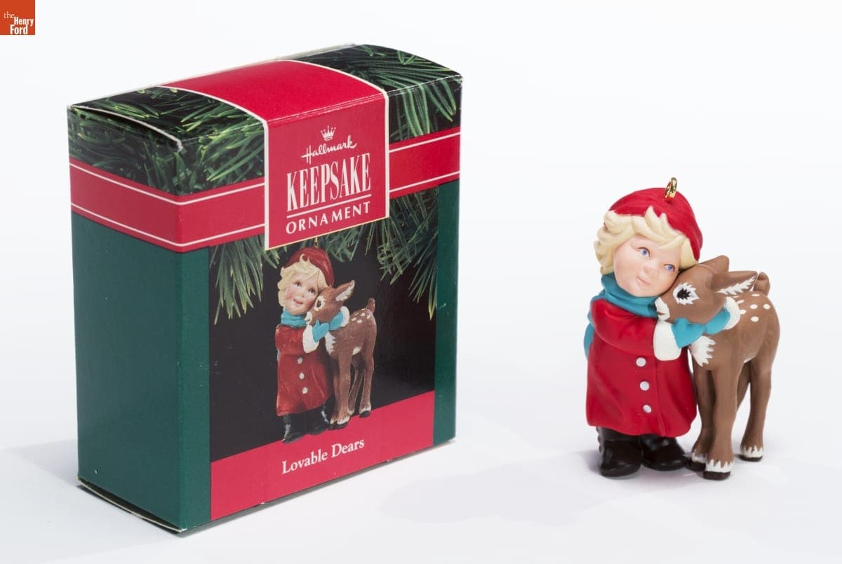 Hallmark "Lovable Dears" Christmas Ornament, 1990
