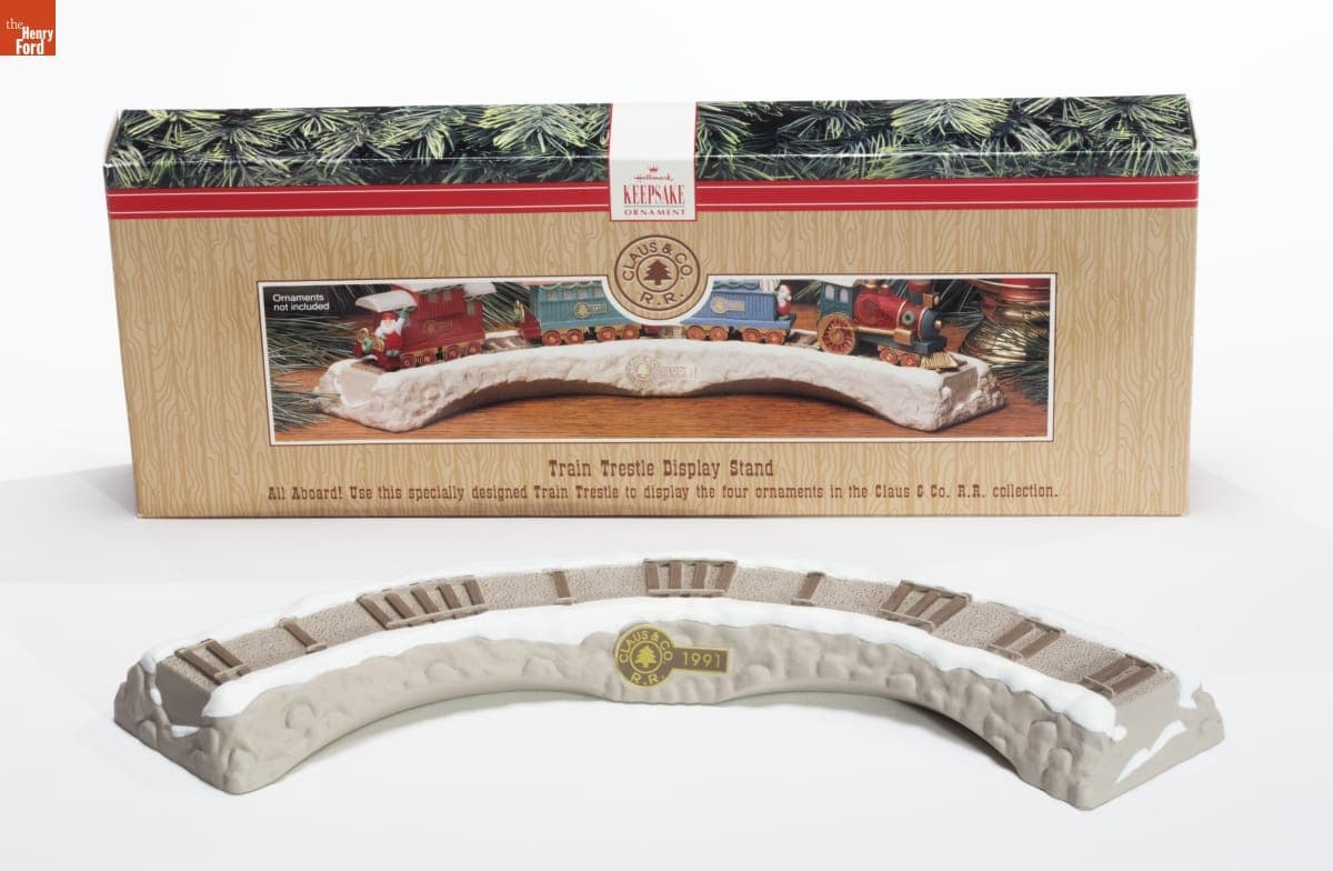Hallmark "Train Trestle Display Stand" Christmas Decoration, 1991