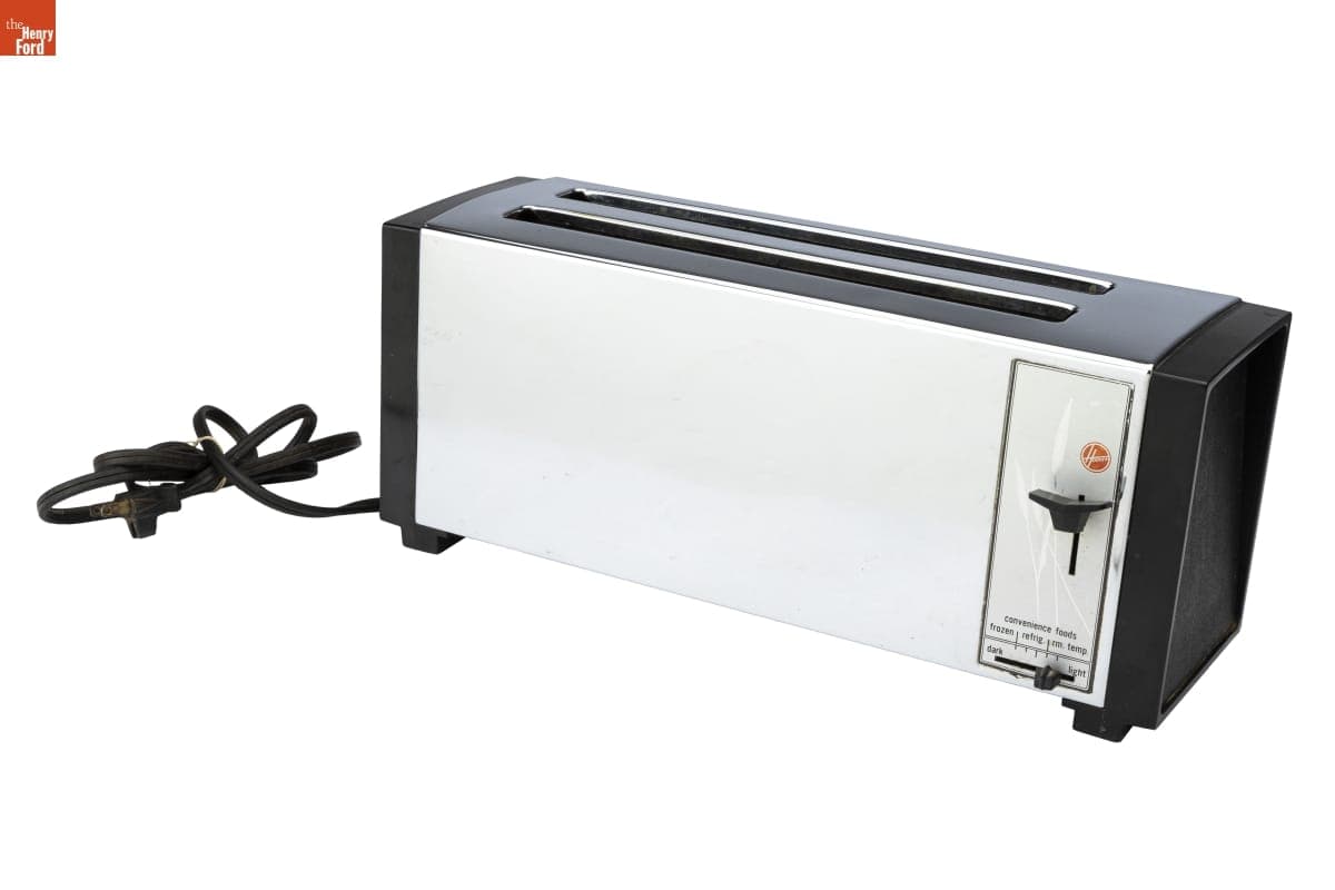 Hoover Model 8530 Electric Toaster, Used by Thomas and Willy Hall, 1972
