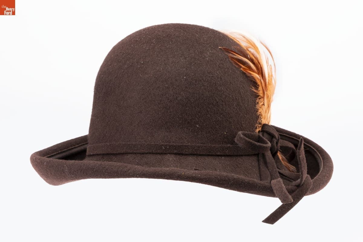 Hat, 1946-1950