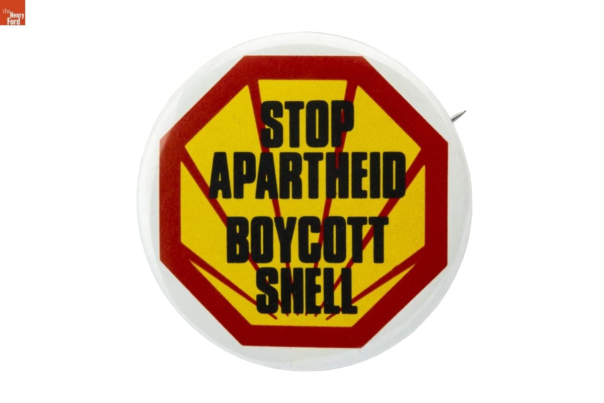"Stop Apartheid Boycott Shell" Button, 1986-1987