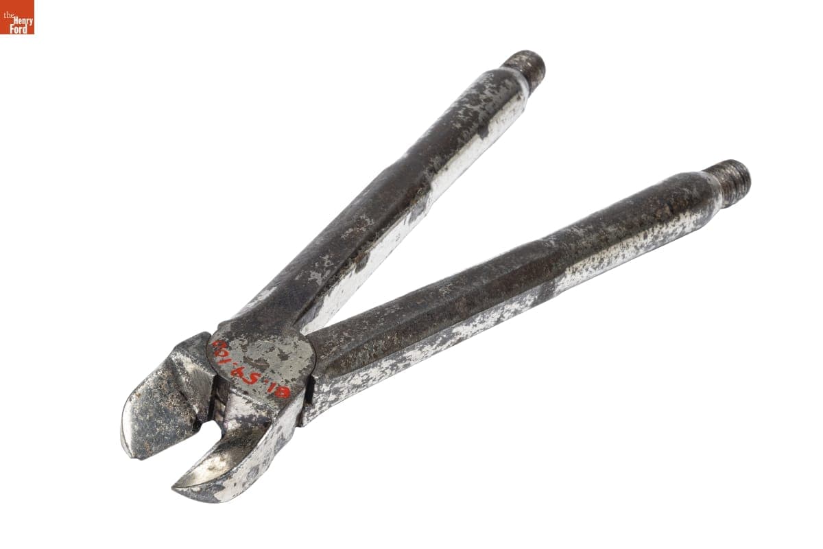 Molar Cutter, circa 1920