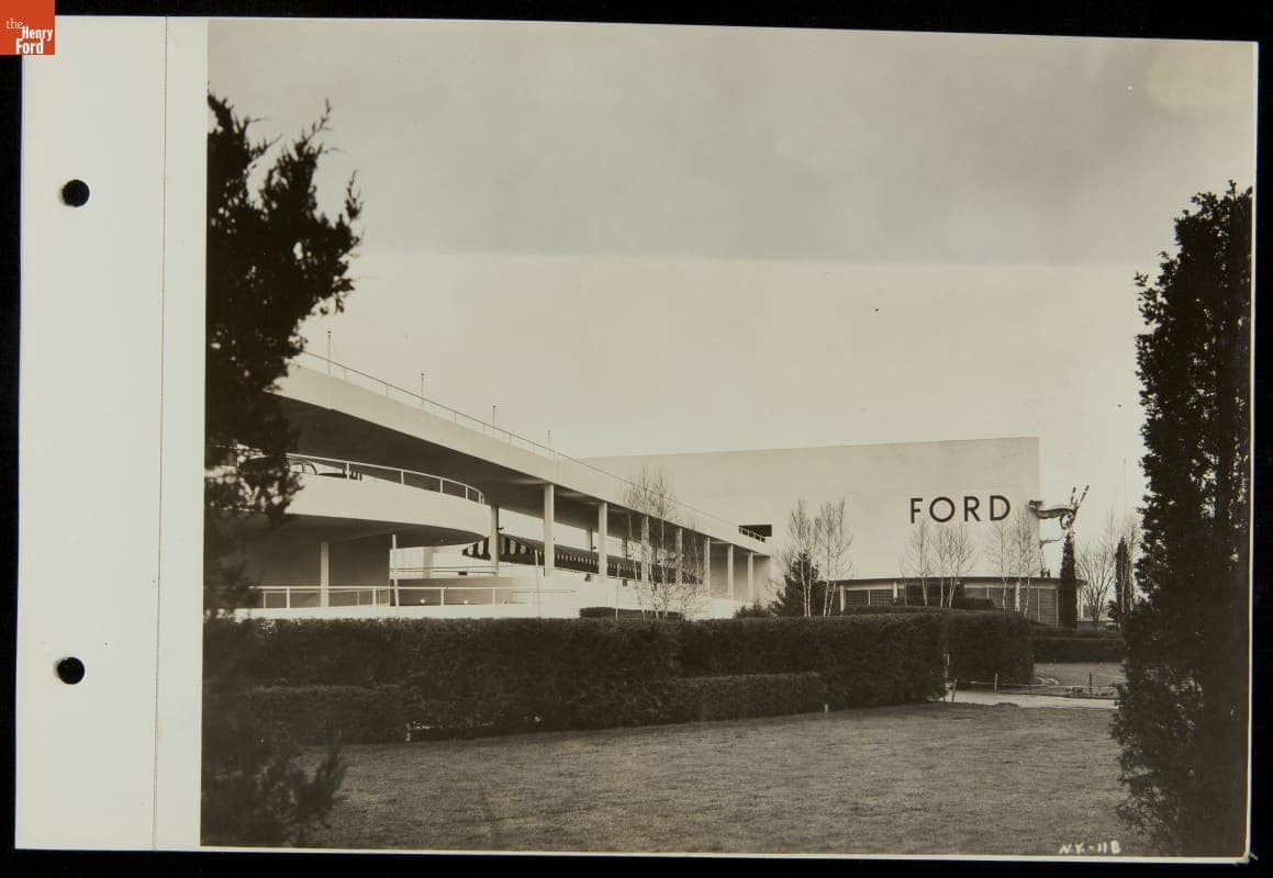 "The Road of Tomorrow" and Ford Building, Ford Exposition, New York World's Fair, 1939