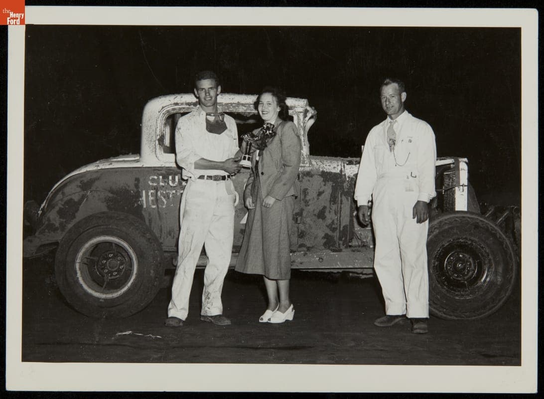 Bobby Unser--Photographs--Racing--1946-1953 Speedway Park--Item30