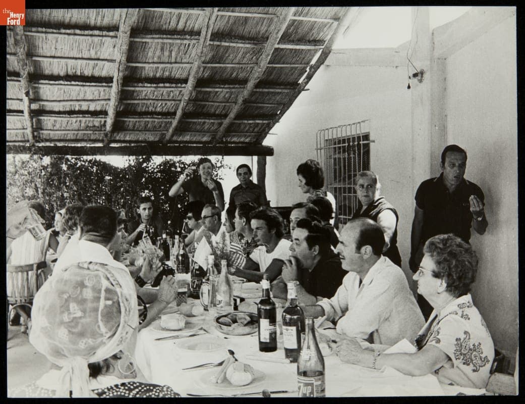 Bobby Unser--Photographs--Racing--1971 Argentina--Item2