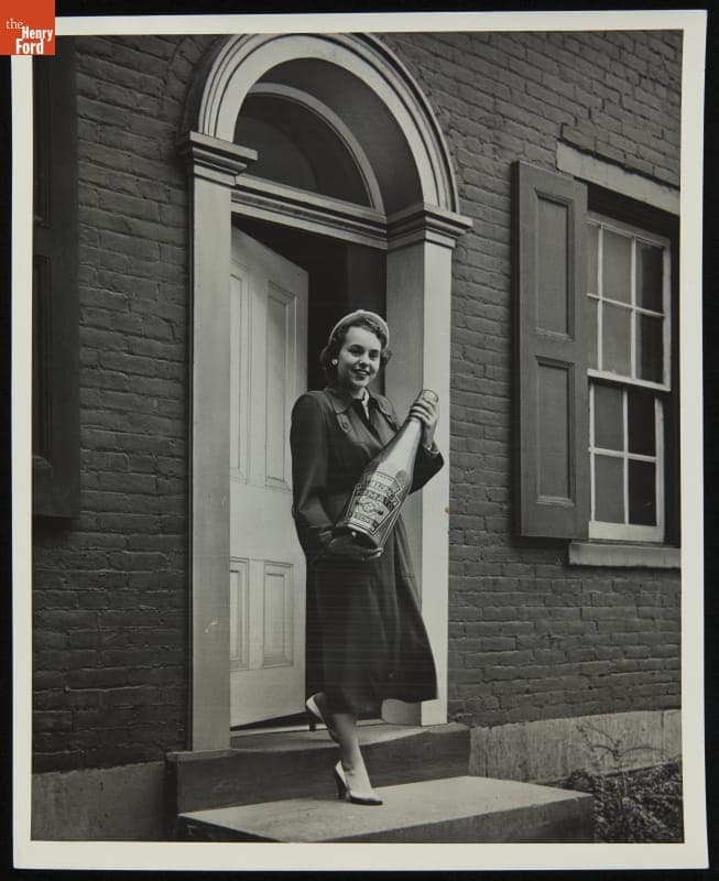 Visitors' Escort Ann Knoll outside Heinz House at the Heinz Plant in Pittsburgh, Pennsylvania, November 1952