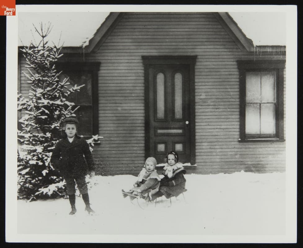 Milton, Leontine, and Ivonette Wright at Wright Home, Dayton, Ohio, circa 1900