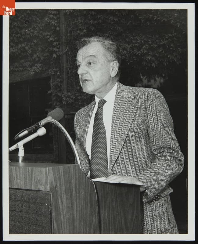 Edison Illuminating Co.--People--Item 26