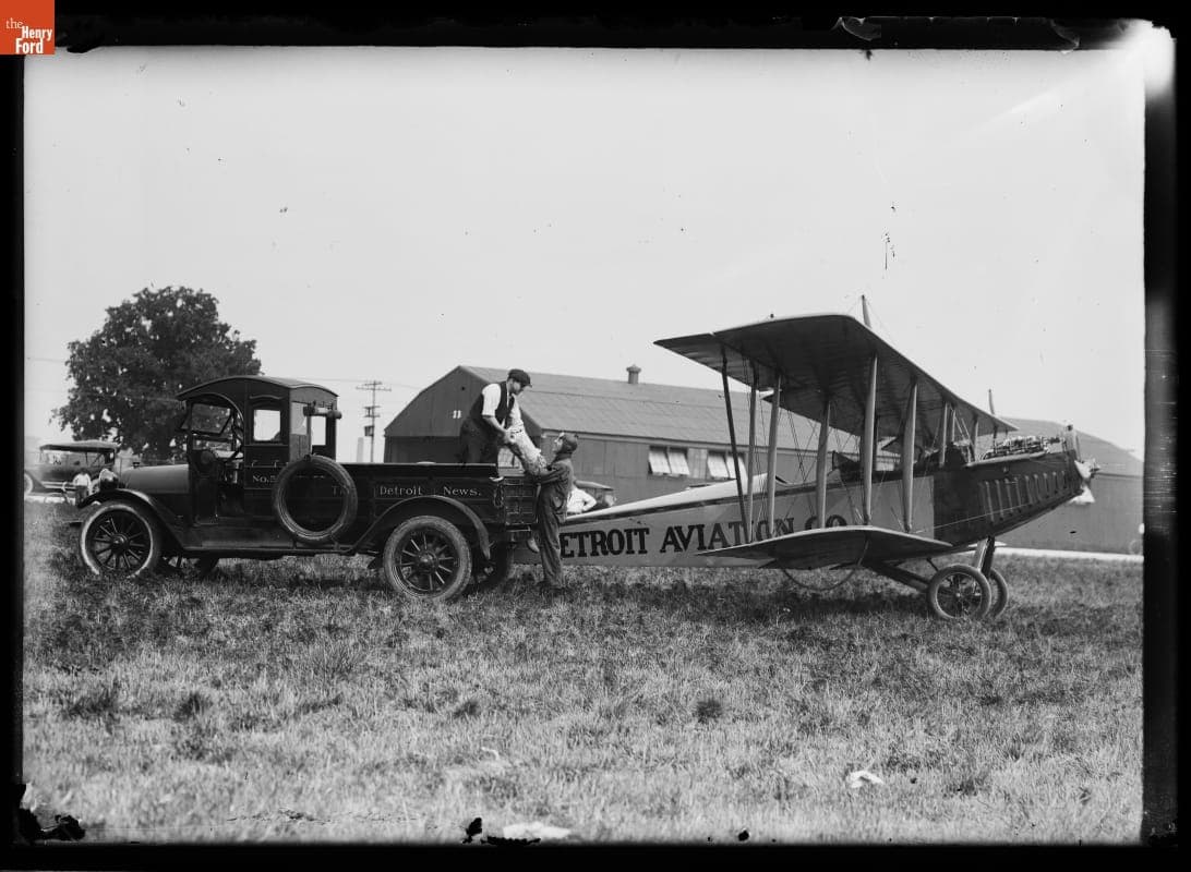 Detroit News--Aircraft--Airplanes to Ship--Newspapers--Item1