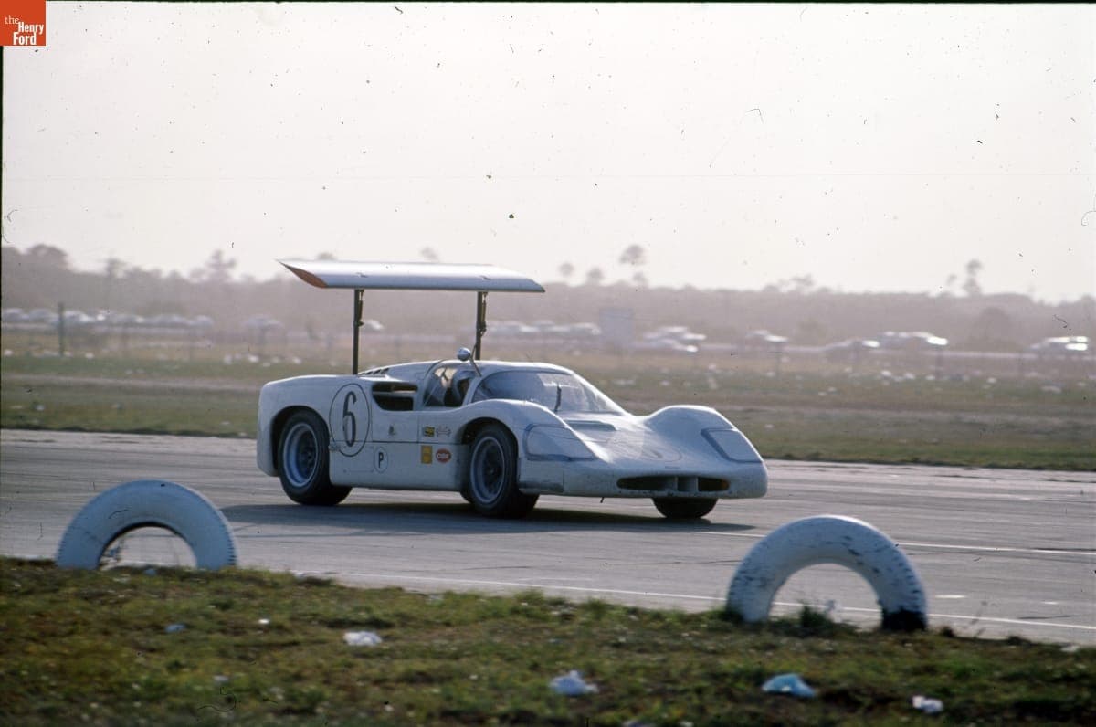 Chaparral 2F Driven by Mike Spence and Jim Hall at 12 Hours of Sebring, 1967