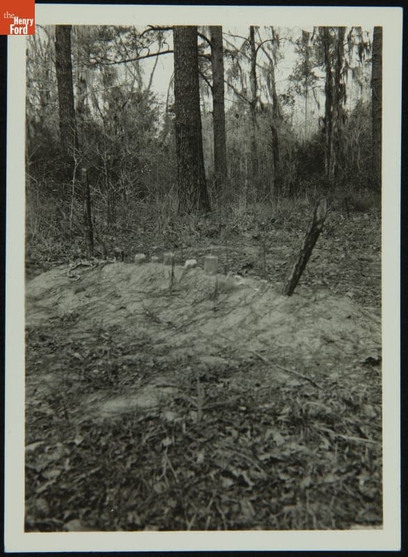 African American Grave at Richmond Hill Cemetery, circa 1935