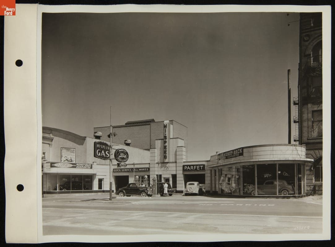 Parfet Super Service Station, Port Huron, Michigan, August 1935