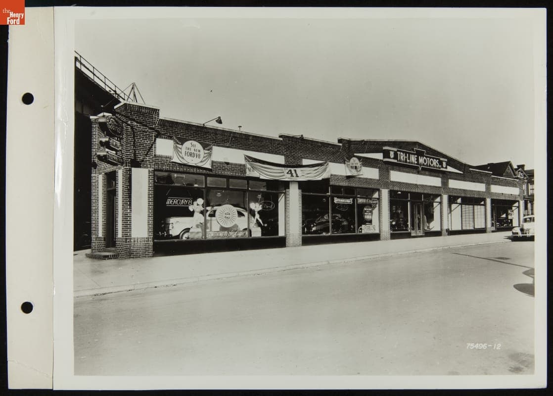 Tri-Line Motors Ford Dealership, April 1941