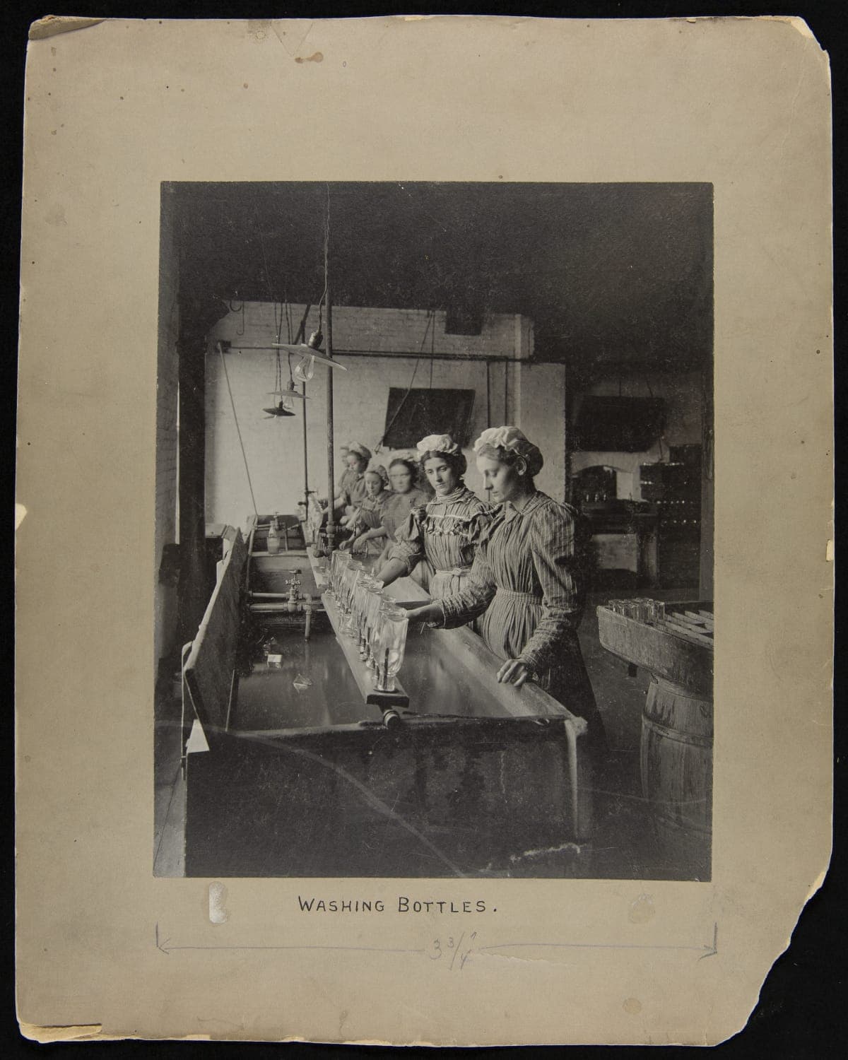 Employees Washing Bottles, H. J. Heinz Company, Pittsburgh, Pennsylvania, circa 1900