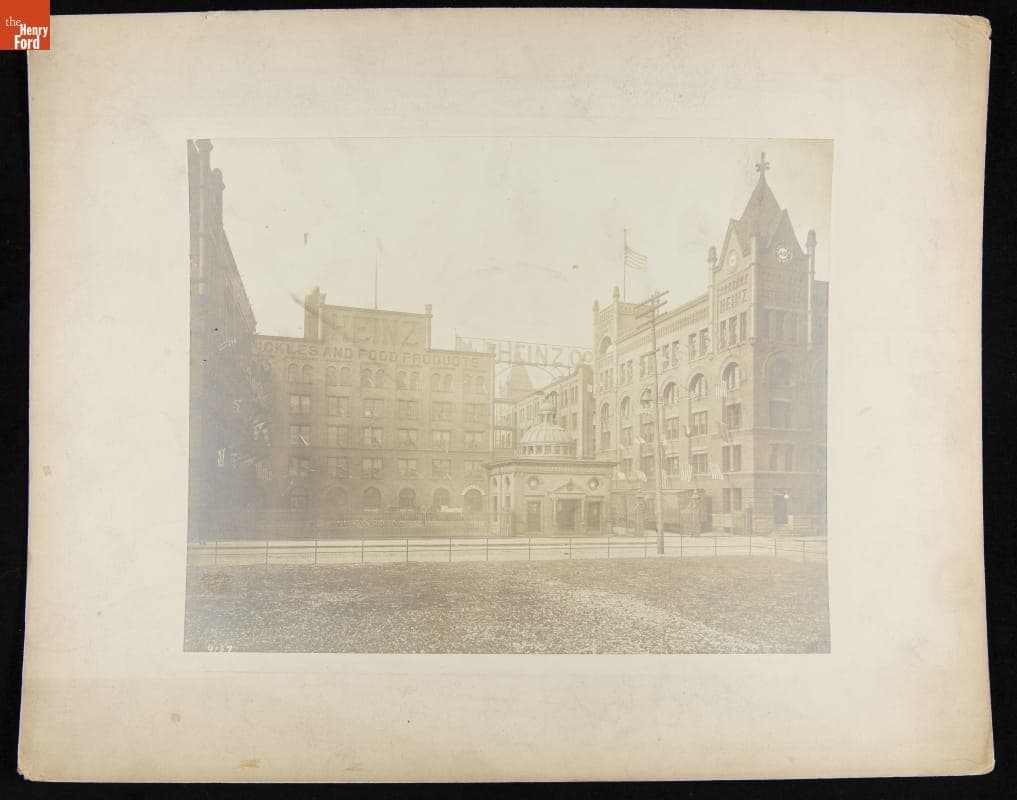 Courtyard and Time Clock Building, H. J. Heinz Company Main Plant, Pittsburgh, Pennsylvania, circa 1905