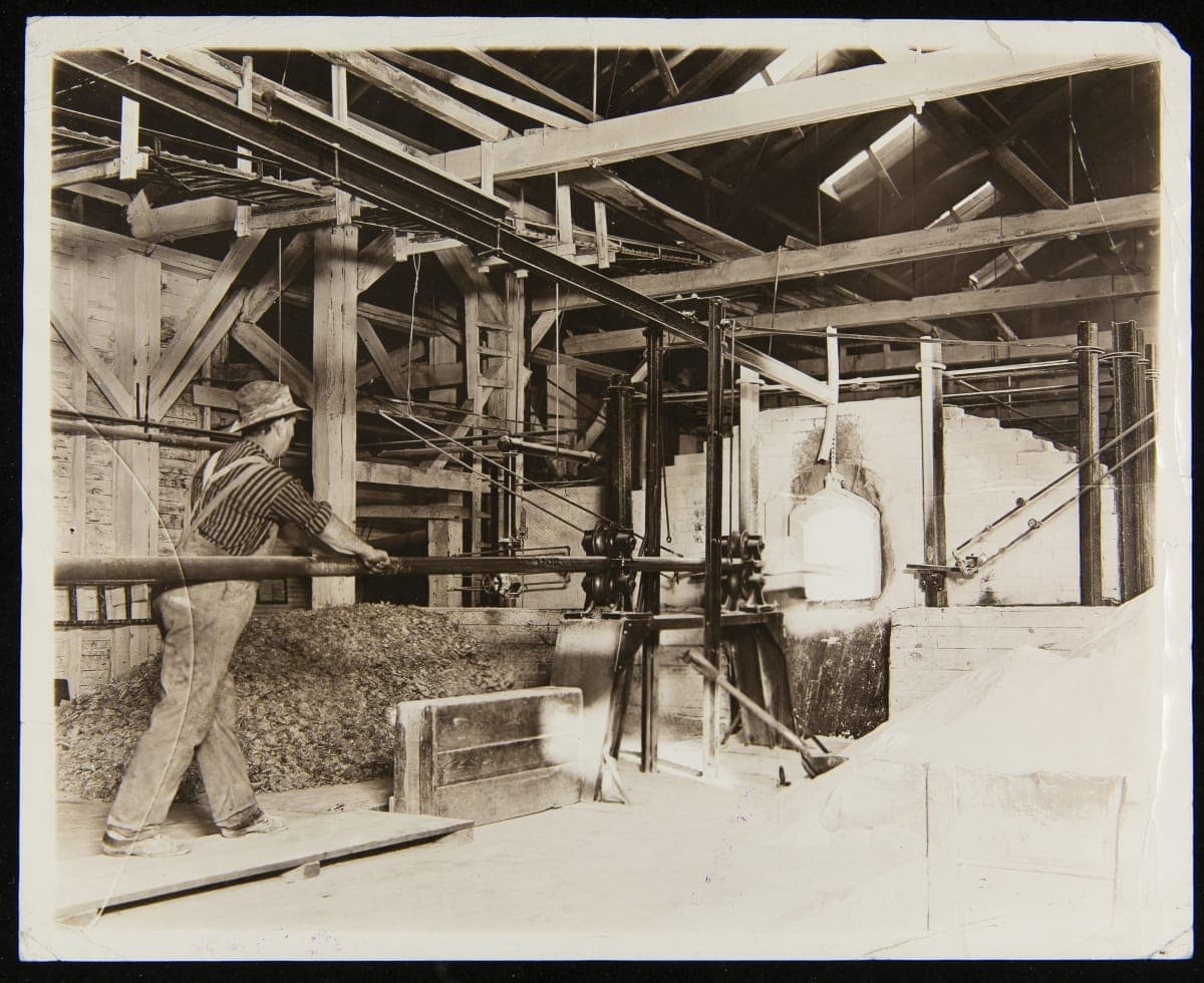Employee Working at Heinz Glass Factory, Sharpsburg, Pennsylvania, 1885-1910