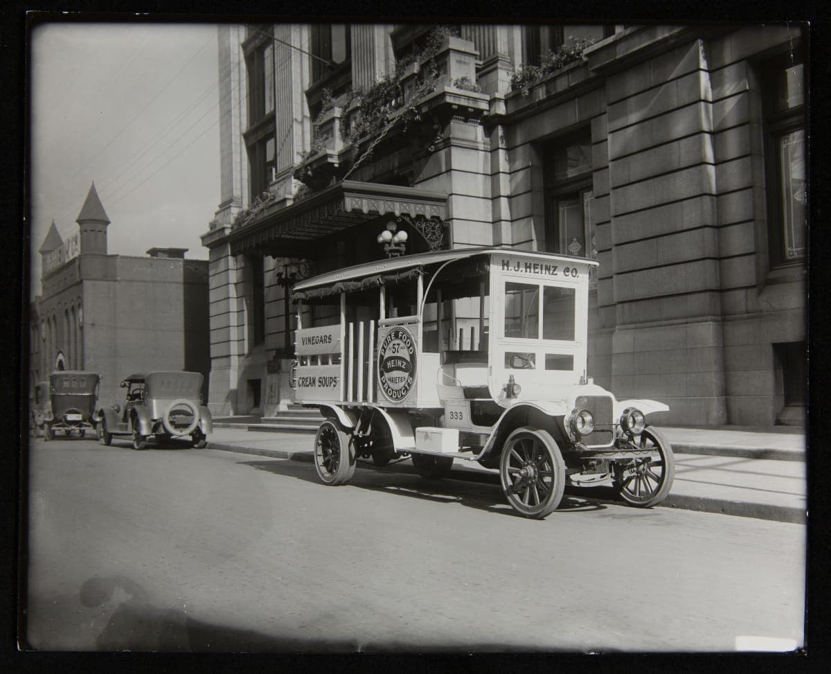 Heinz Delivery Truck at Main Plant, Pittsburgh, Pennsylvania, 1919