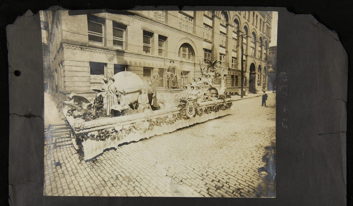 H. J. Heinz Company "Goddess of Plenty" Float at Pittsburgh's Sesqui-Centennial Celebration, 1908