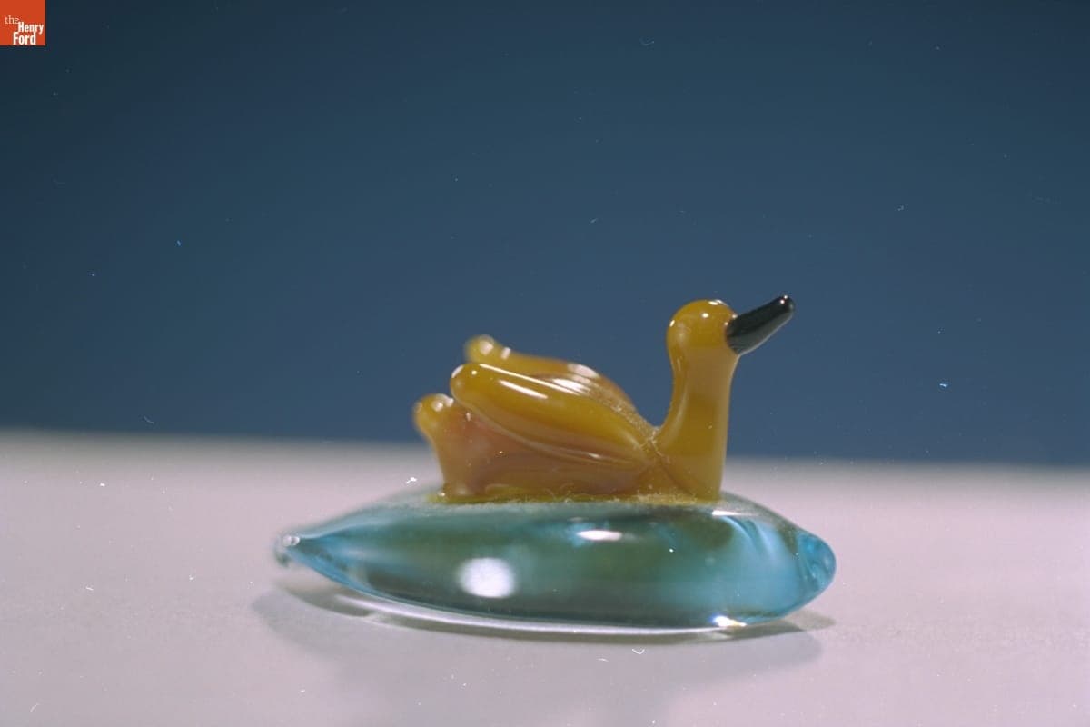Miniature Glass Figure, Baby Swan, 1955-1985