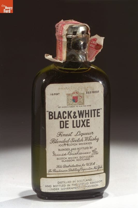 Bottle of Bootleg "Black & White De Luxe" Blended Scotch Whiskey, 1915-1920