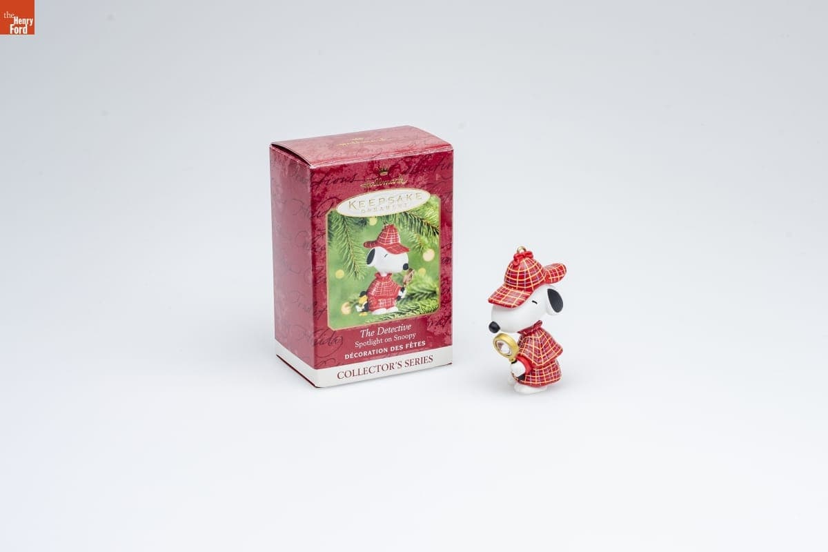 Hallmark "Spotlight on Snoopy Series: The Detective" Christmas Ornament, 2000