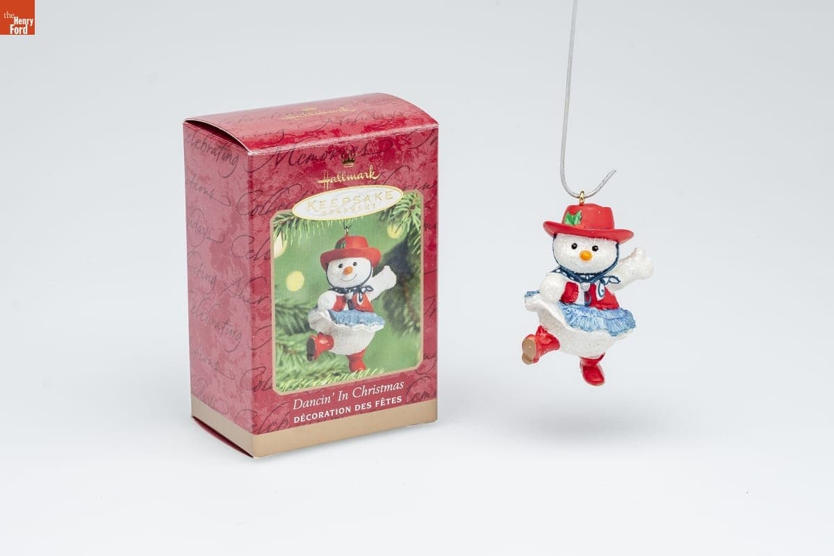 Hallmark "Dancin' In Christmas" Christmas Ornament, 2000