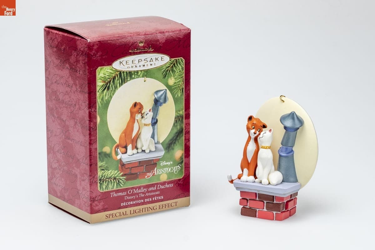 Hallmark "Disney's The Aristocats: Thomas O'Malley and Duchess" Christmas Ornament, 2001