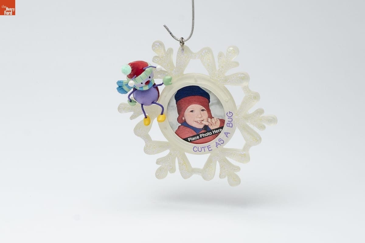 Hallmark "Toddler Photo Holder" Christmas Ornament, 2003