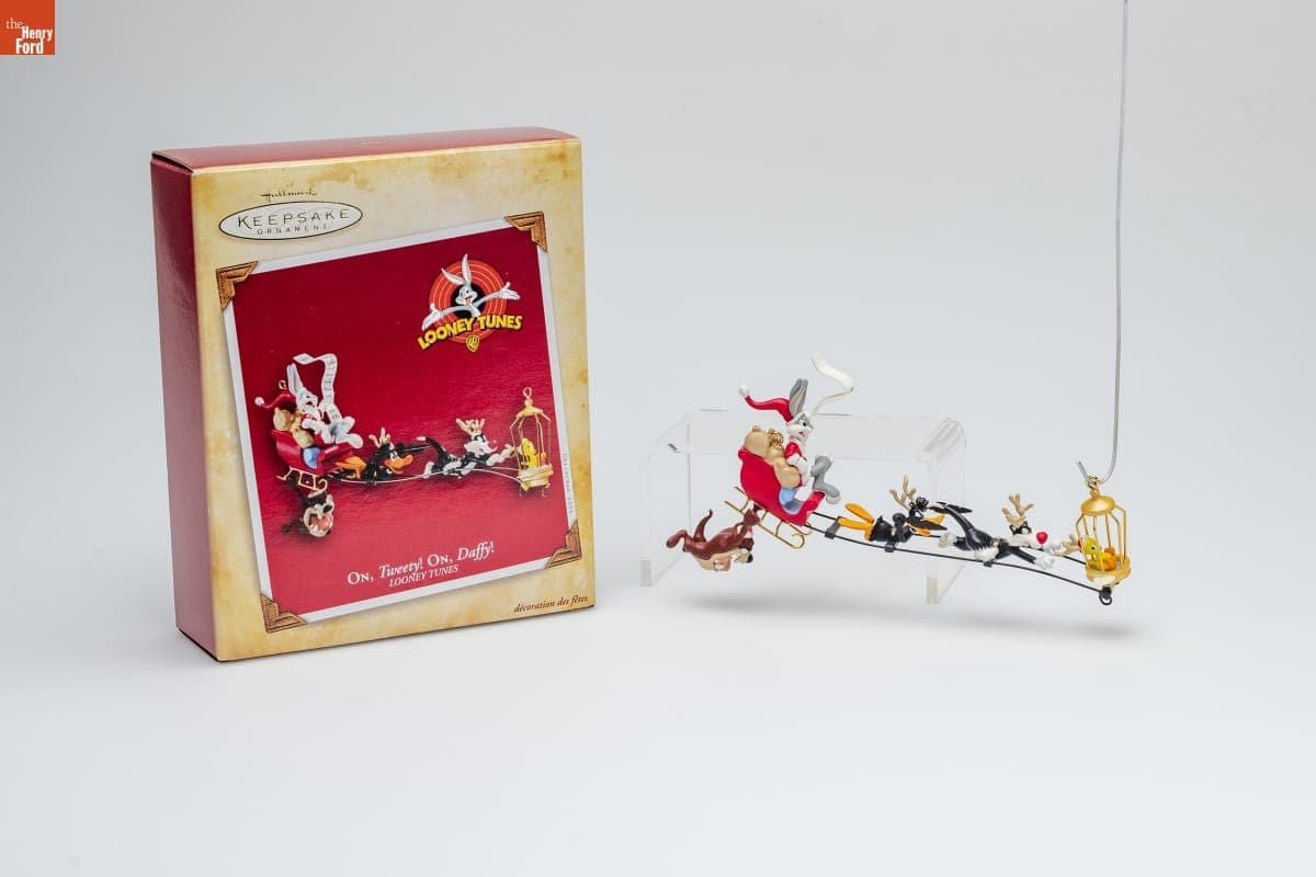 Hallmark "LOONEY TUNES: On, Tweety! On, Daffy!" Christmas Ornament, 2004