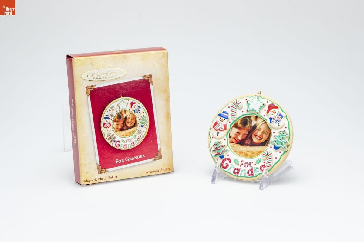 Hallmark "For Grandpa Photo Holder" Christmas Ornament, 2004