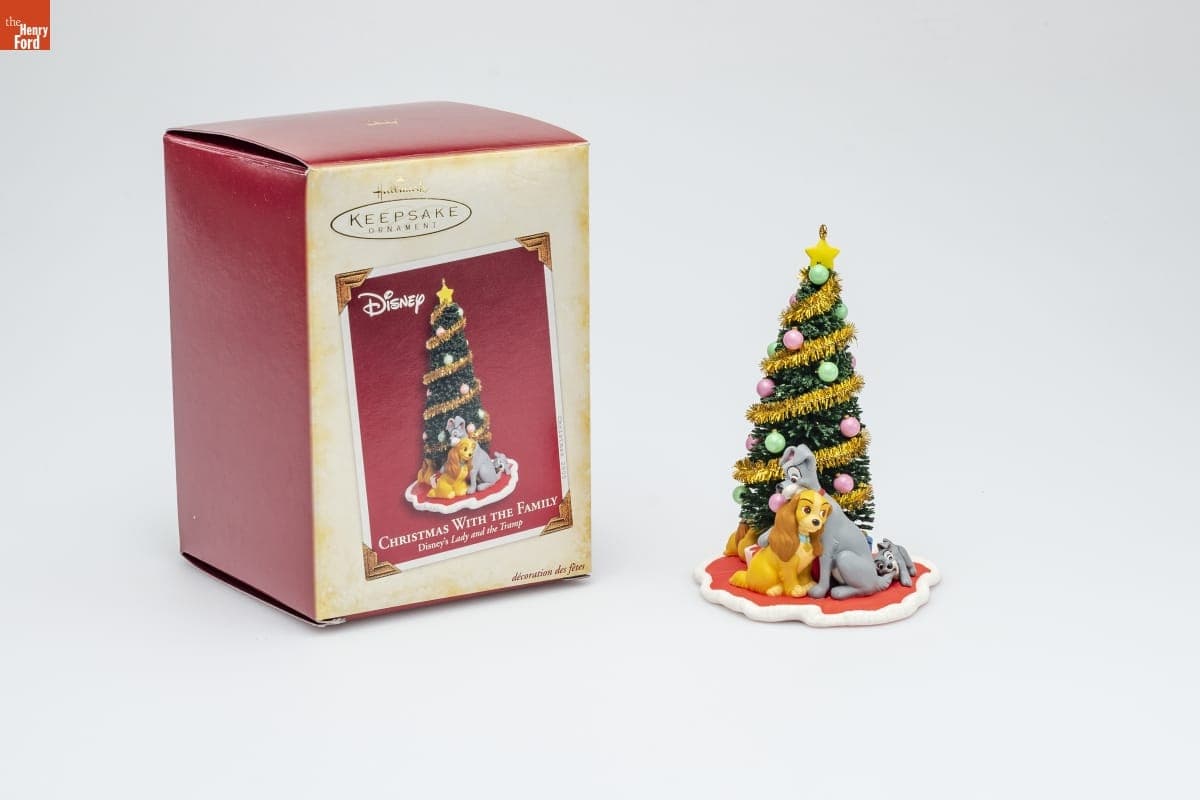 Hallmark "Disney's Lady and the Tramp: Christmas With the Family" Christmas Ornament, 2005