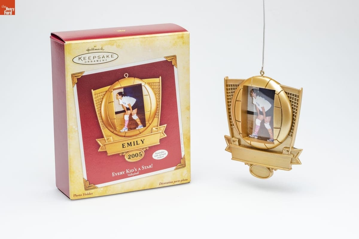 Hallmark "Every Kid's a Star!: Volleyball" Christmas Ornament, 2005