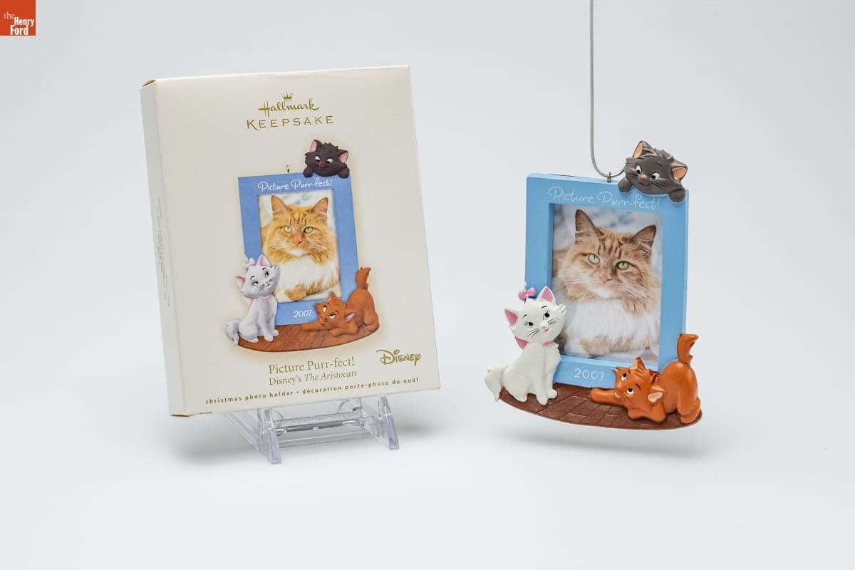 Hallmark "Disney's Aristocats: Picture Purr-fect! Photo Holder" Christmas Ornament, 2007