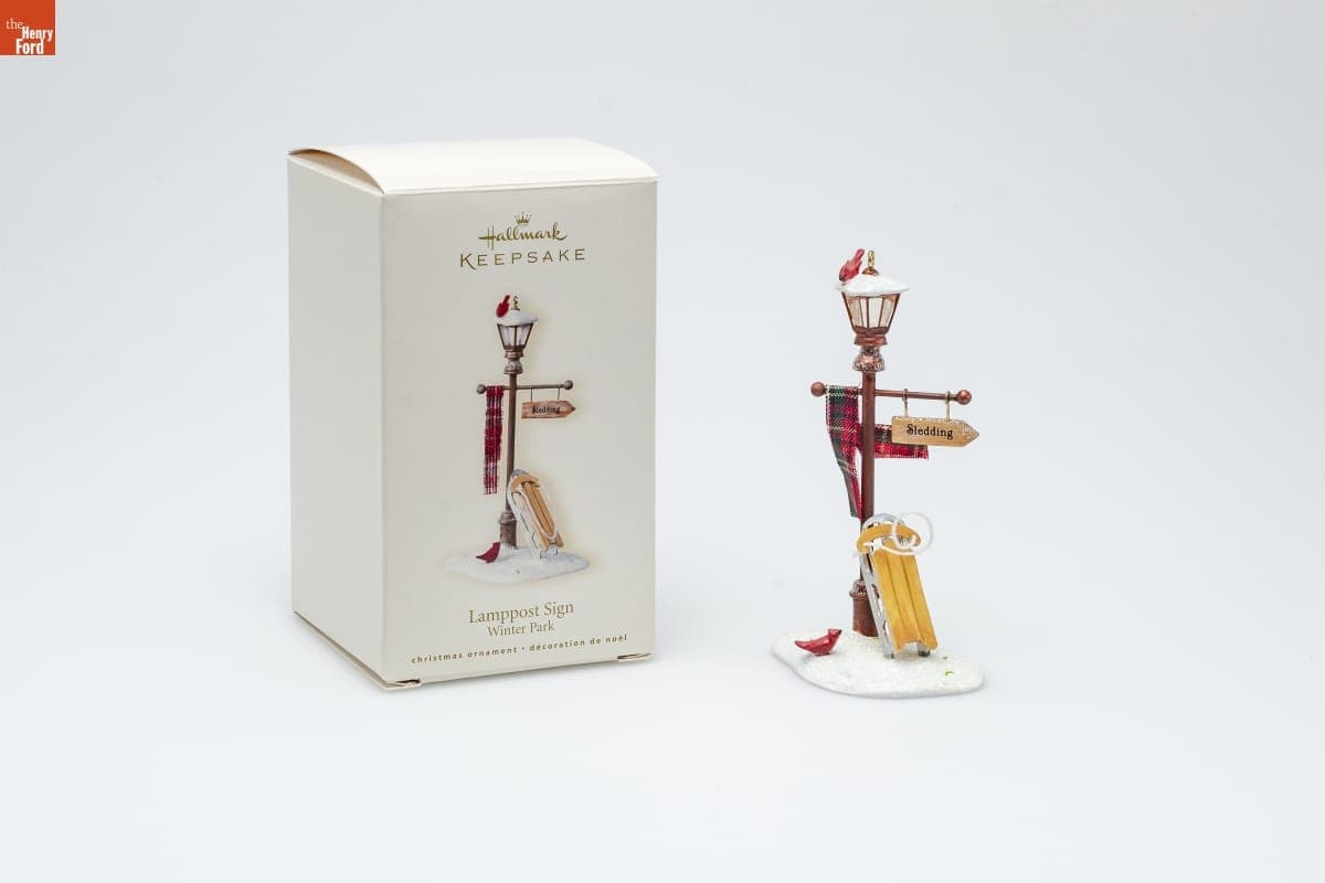 Hallmark "Winter Park: Lamppost Sign" Christmas Ornament, 2007