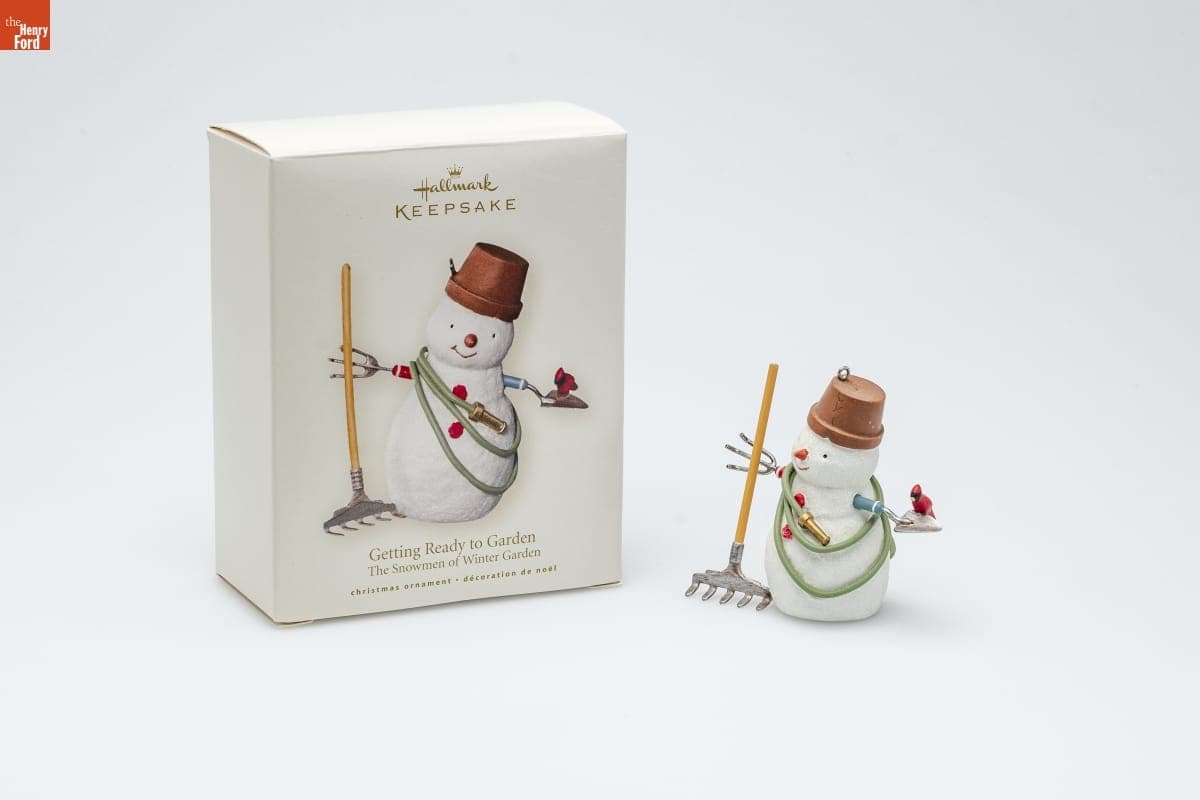 Hallmark "The Snowmen of Winter Garden Collection: Getting Ready to Garden" Christmas Ornament, 2007