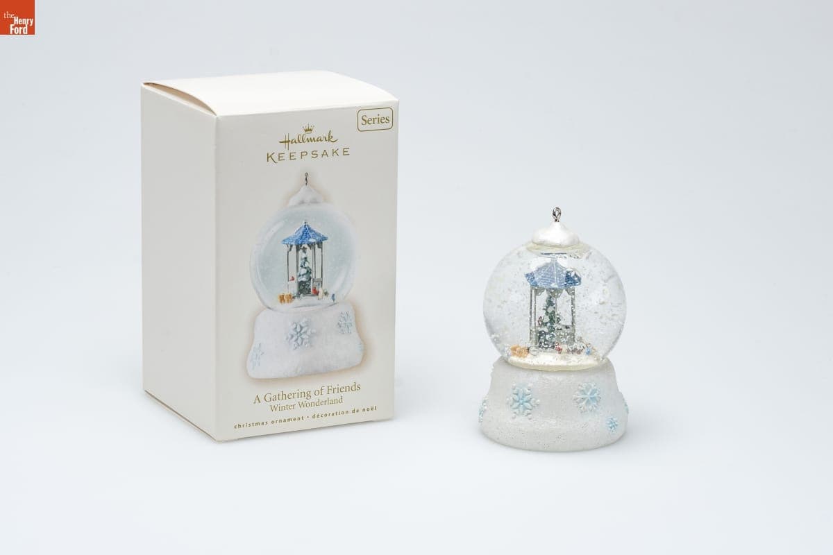 Hallmark "Winter Wonderland Series: A Gathering of Friends" Christmas Ornament, 2007