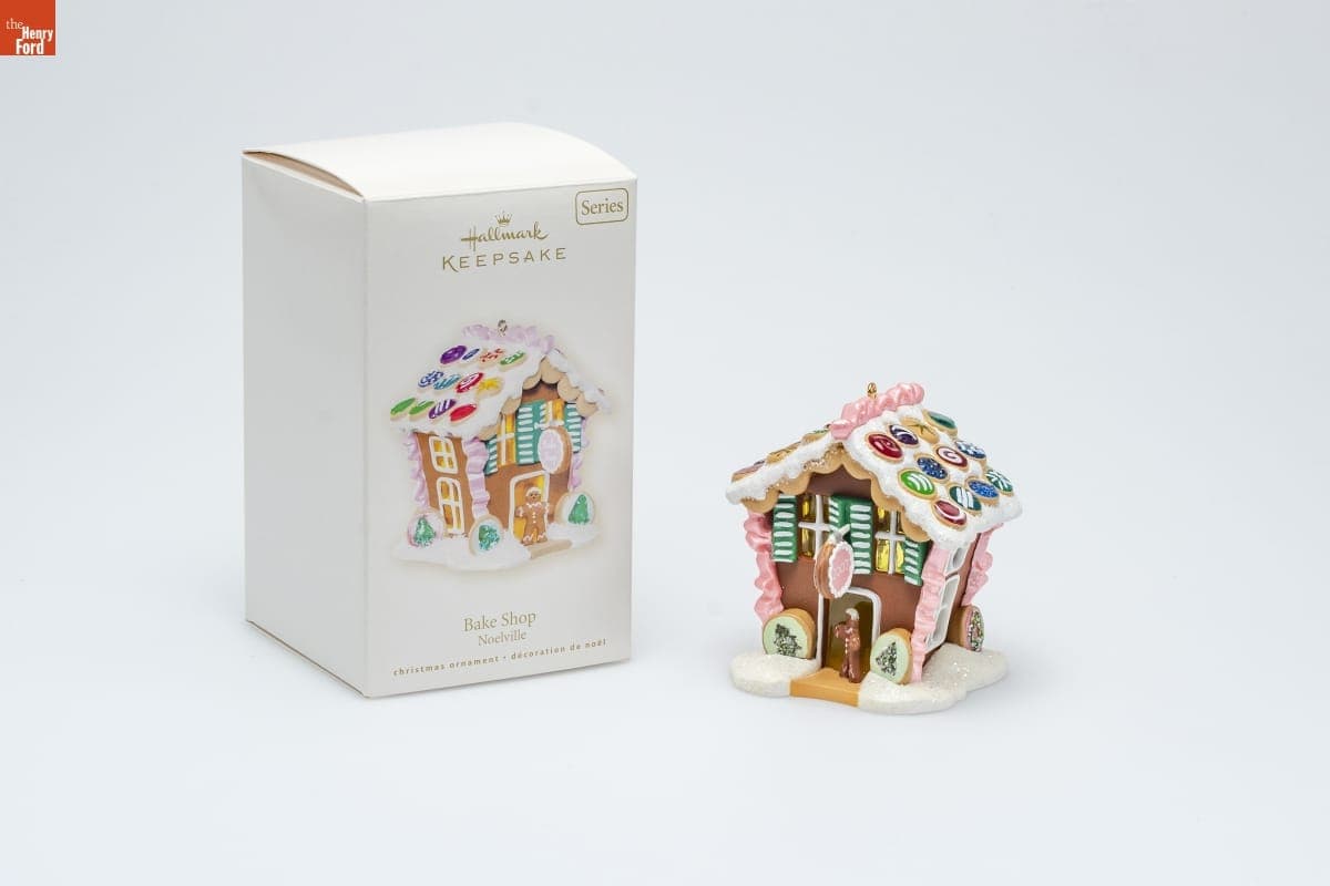 Hallmark "Noelville Series: Bake Shop" Christmas Ornament, 2007