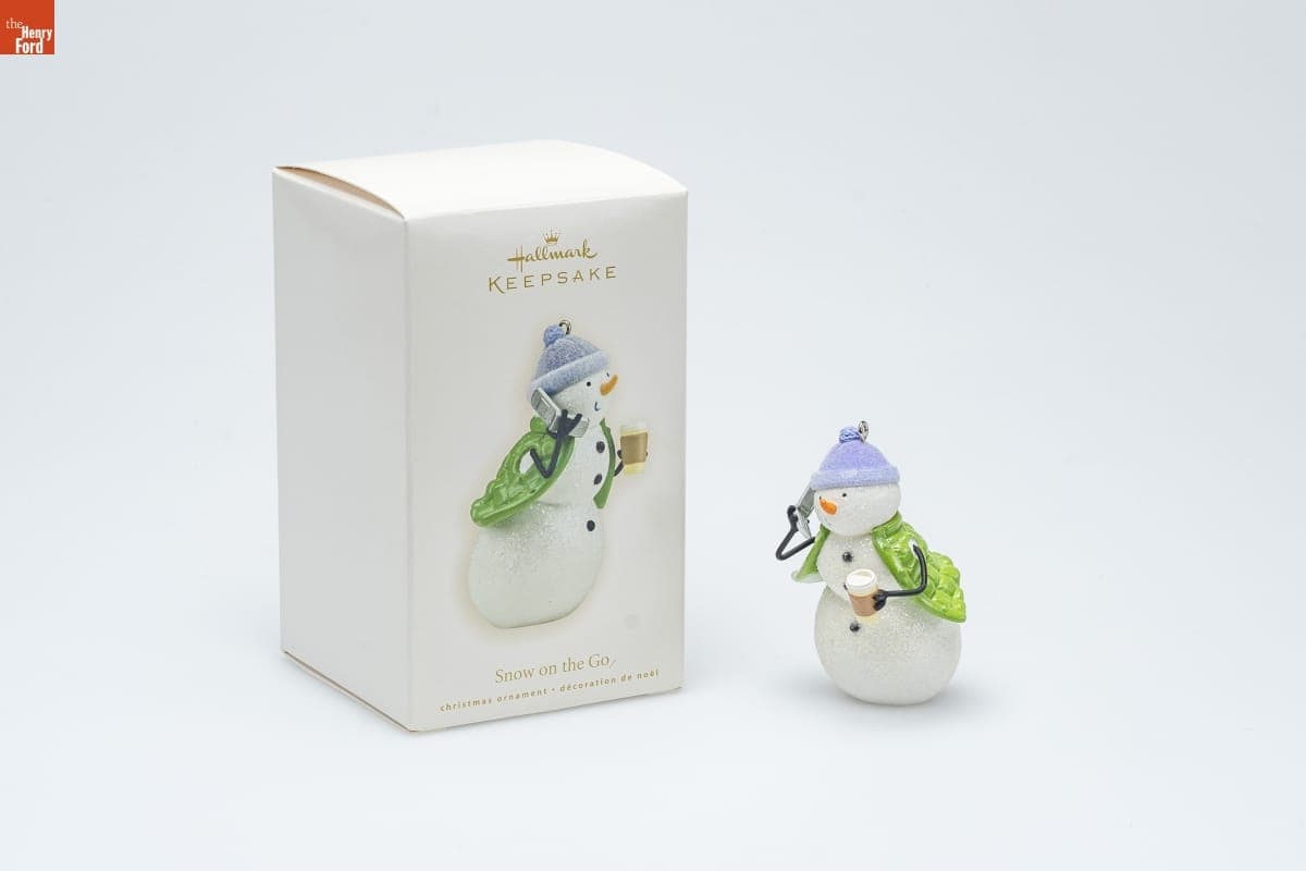 Hallmark "Snow on the Go" Christmas Ornament, 2008