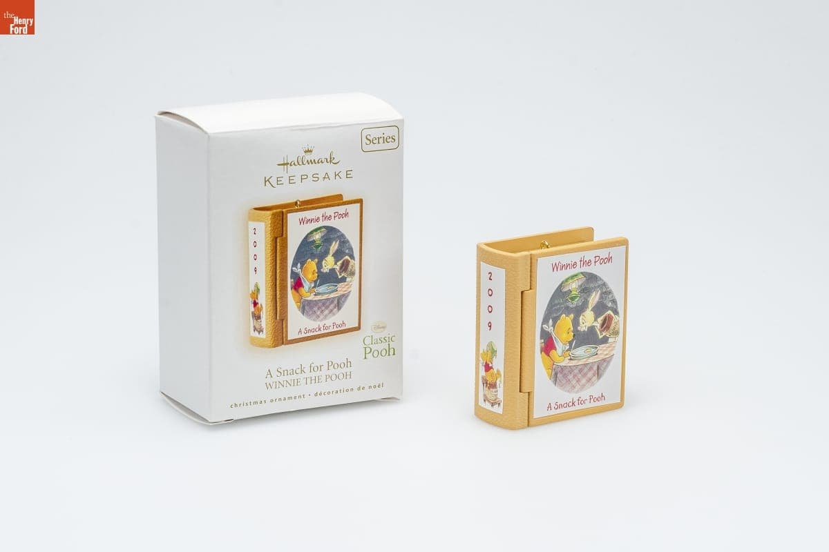 Hallmark "Winnie the Pooh Series: A Snack for Pooh" Christmas Ornament, 2009