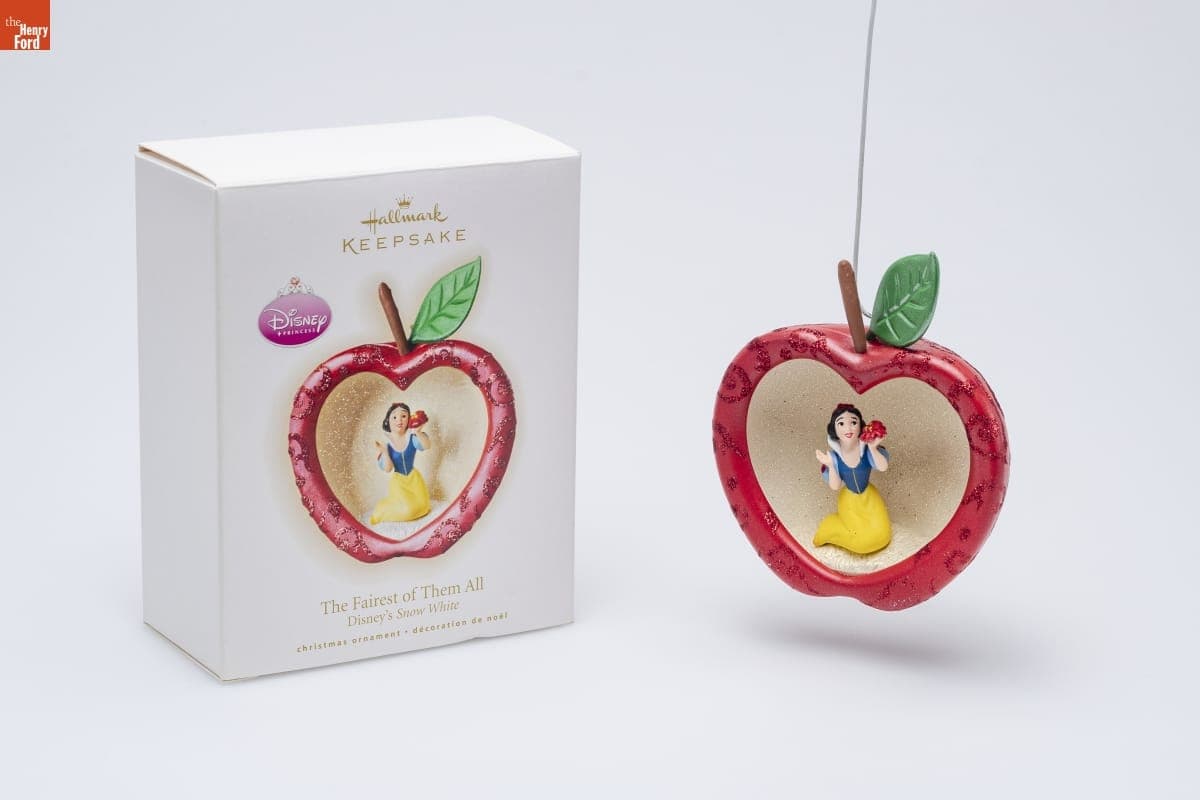 Hallmark "Disney's Snow White: The Fairest of Them All" Christmas Ornament, 2009
