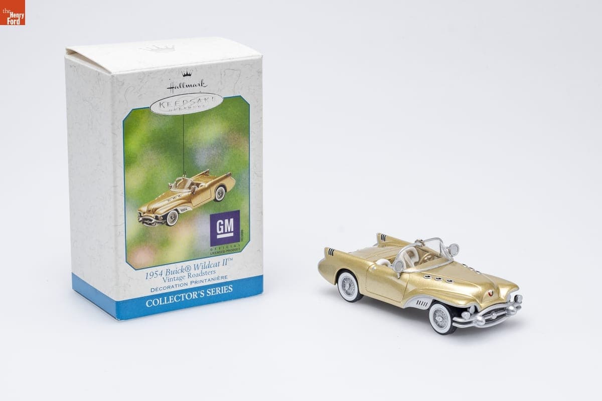 Hallmark "Vintage Roadsters Series: 1954 Buick Wildcat II" Spring Ornament, 2002