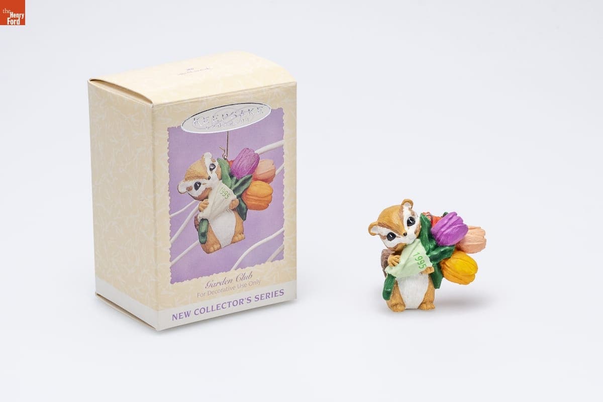 Hallmark "Garden Club Series" Easter Ornament, 1995