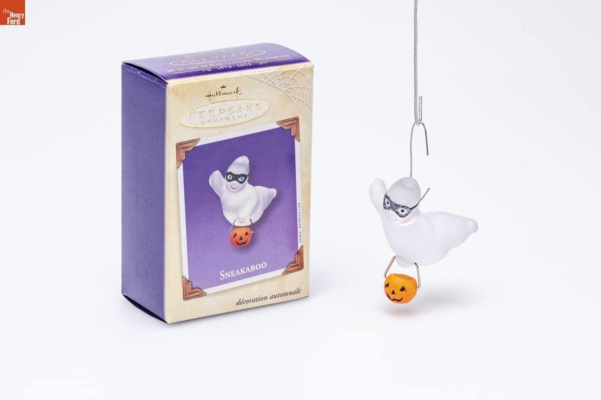 Hallmark "Sneakaboo" Halloween Ornament, 2003