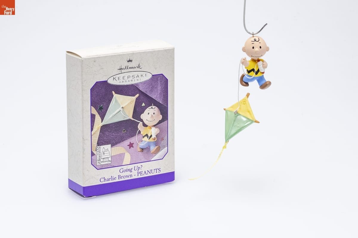 Hallmark "PEANUTS Charlie Brown: Going Up?" Spring Ornament, 1998
