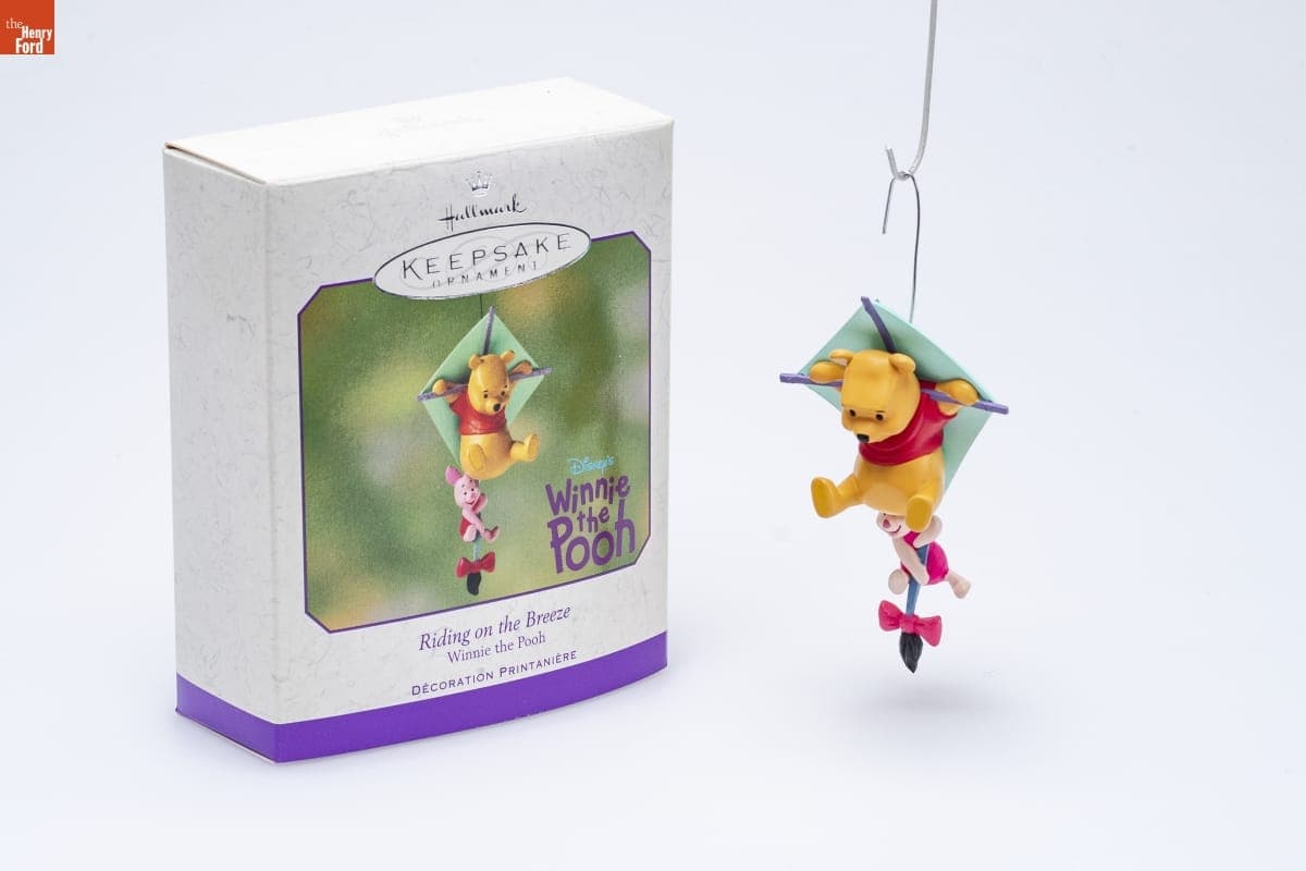 Hallmark "Winnie the Pooh: Riding on the Breeze" Spring Ornament, 2001